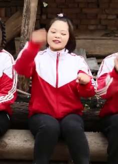 短剧：小伙伴们一起吃超酸果冻