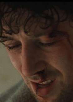 抢劫的正确姿势被这支 MV 打开了