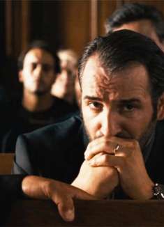 花季女儿街头横尸，仇人藏监狱，绝望父亲为复仇替他保释！