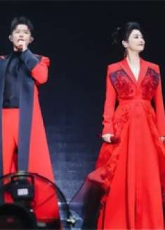 凤凰传奇2025新歌又火了！曾毅词越来越多，网友：现在钱不好赚了