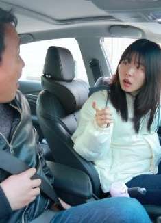 小伙去相亲，不小心上错美女车，哪只美女就是相亲对象，结局真逗