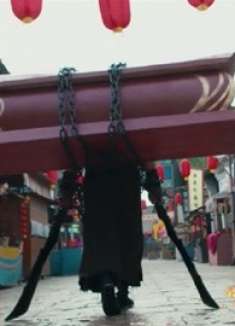 男子背着一口棺材，血洗江湖数10年，看到棺材的人都得死