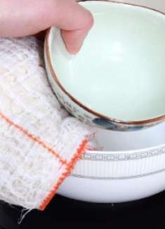 碗筷这样洗，还不如不洗，4个错误的洗碗方法，看看你做对没