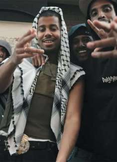 你只是散步，人家却能拍成 MV