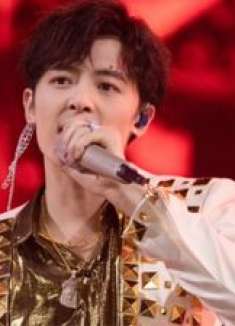 付辛博拽死了！唱《刀剑如梦》飒气十足，不愧是被考古的风吹到的