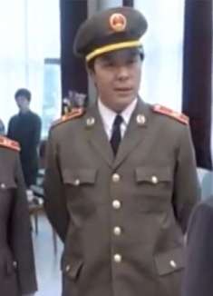 影视：省长带着国家机密潜逃，刚登机就被拦下，下秒进房间后傻眼