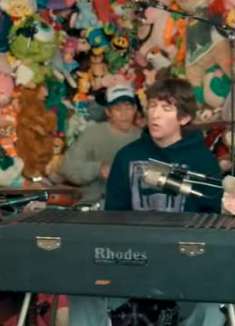 小型音乐会：全新形式的「旋转门」