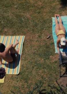 读书、睡觉与爱，夏日独有的浪漫