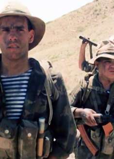 炮击村庄屠杀平民，苏联反思“阿富汗战争”巅峰之作《霹雳红星》