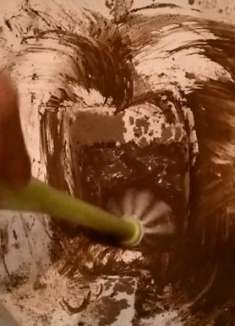 马桶又脏又臭很难闻？教你一招，不用洗厕剂，几分钟彻底清干净