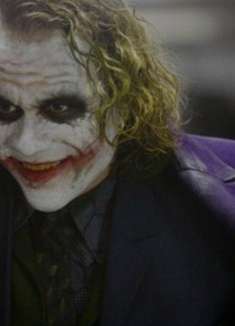 「小丑」，一位天才恶棍：致敬演员希斯-莱杰