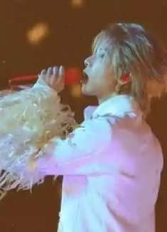 走华晨宇的路，连路过都觉难过