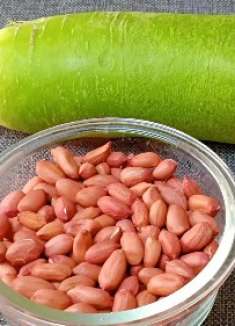 冬天萝卜和花生米是绝配，教你从没吃过的做法，出锅家人都爱吃