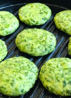 自从知道韭菜可以这样吃，我家面粉就不烙饼了，一次做一大锅，香