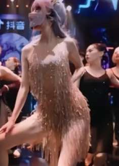 赵露思才是隐藏的大神！2024一舞封神太高级，网友：纯欲天花板