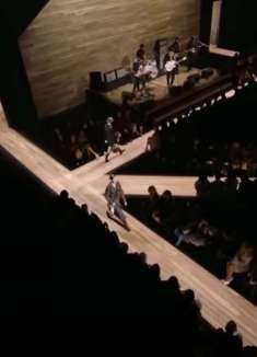 洒脱优雅：Michael Kors 2020/2021 秋冬秀场