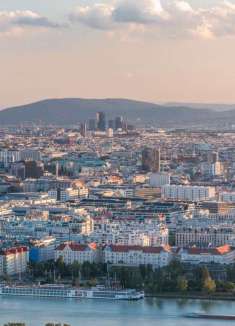 穿越世界音乐之都，在风中沉醉而行