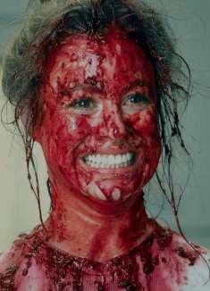 「画风清奇」食品广告，一点点血腥