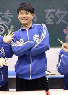 不同学生帮老师检查作业，你们喜欢哪种检查作业的方式？说说看