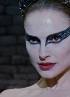 黑天鹅：我在破碎后，才成为了「我」