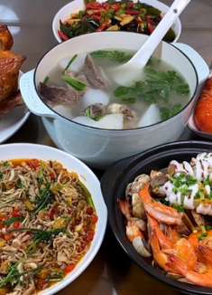 朋友要去上班了来家里小聚，做一顿好菜招待一下，他们都说太香了