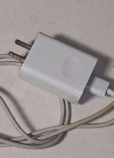 今天刚知道，原来手机充电器还有这功能呢，卖手机的不会告诉你