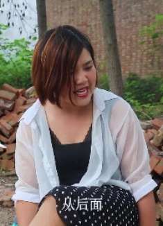 俩女子抱怨婆媳不和，男子一番话说出多少人的心酸，给人看大哭了