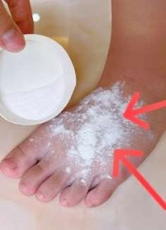把小苏打撒在脚上，作用真太厉害了，99%的人不知道还可以这样用
