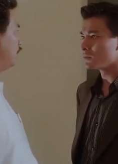 雷洛传：颜童花三百万买探长位子，怎料雷洛丝毫不慌，好看了