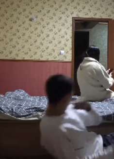 美女找男朋友兄弟来家里气男朋友，不料男朋友竟说出了个意外惊喜