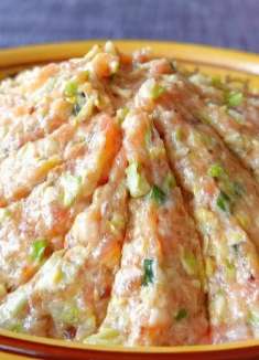 冬至到吃饺子，教你饺子店不外传的调馅秘诀，鲜嫩多汁太香了