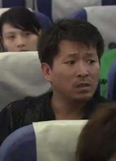 云上的诱惑：飞机延迟起飞，遭乘客闹事不登机，下秒傻眼了！