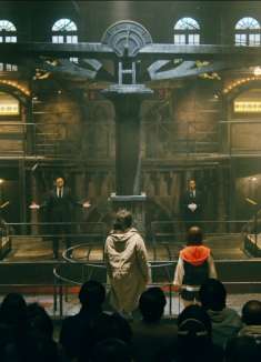 富豪们都爱玩的游戏，用全部身家比拼重量，《人生逆转游戏》