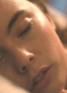 胆小者看的恐怖电影：8分钟带你看完英国恐怖电影《奏冥曲》