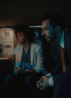 FBI 办案，零食广告秒变凶案现场