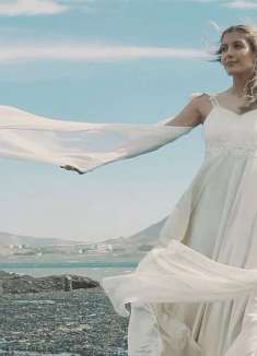 Sabrina Quintana： 2021 年婚纱时装秀