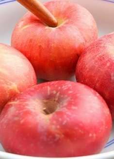 98岁老郎中告诉我的苹果养生吃法，天天坚持这吃法，睡眠好身体棒