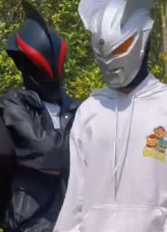 赛罗哥哥做错了什么，这样被打