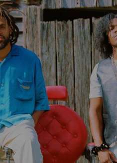 诡异而黑暗，嘻哈歌手的哥特式灵魂演奏