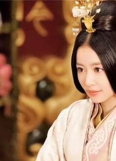 皇后以为得宠，不料瘸腿宠妃回宫，让她成笑话