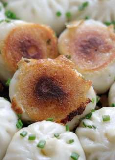 生煎包一口气可以吃3个，味道绝绝子！