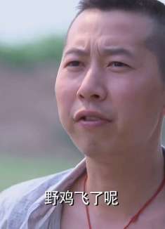 警察假扮卧底与会面，不料却遇到突发状况！