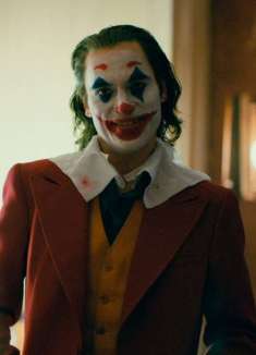 哥谭领袖小丑：欢乐与惊悚的踩点视觉盛宴