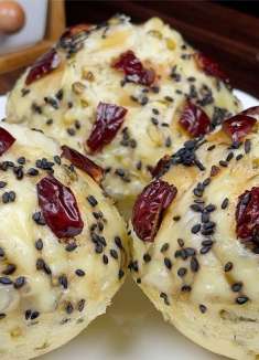 一周吃8次都不腻！教你懒人做法出锅香甜，和买的一样>>