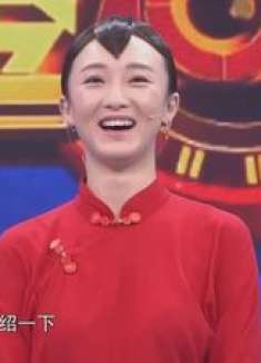 美女不但跟周迅撞脸，连声音都一模一样，连杨帆走近都难辨真假