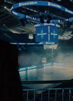 银行打造的转场盛宴，教练我想打篮球