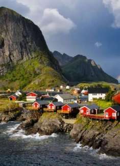 夏日北欧群岛，用脚步丈量每一尺高山