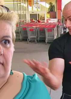 被通缉的石头，你以为你穿上马甲我就不认识你了？