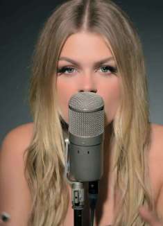 清澈女声浪漫翻唱：「Million Reasons」