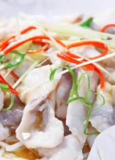 大厨分享“白灼鱼片”肉质雪白鲜嫩，富含维C 优质蛋白